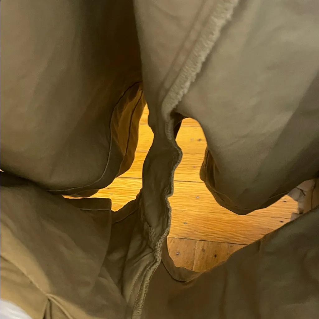 Lands' End Stylish Khaki Button-Accent Skort Size 8 - Image 3