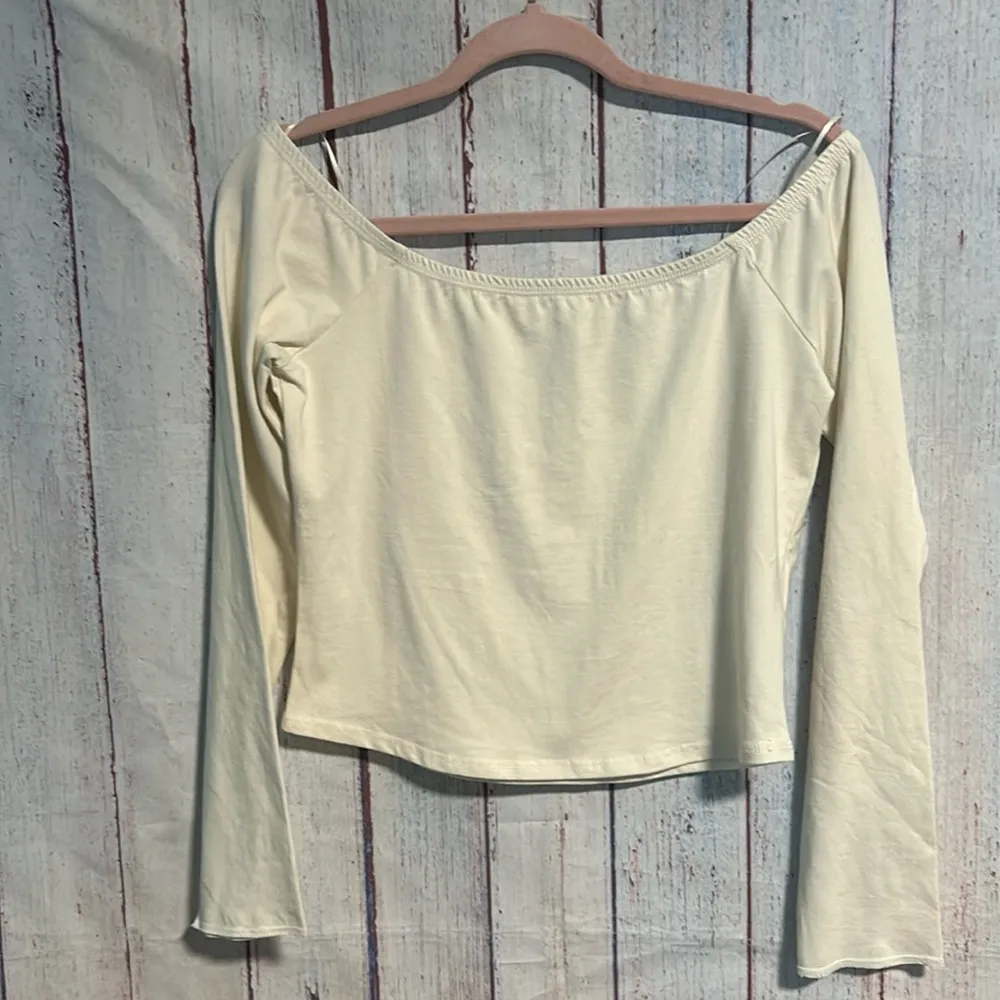 NWOT Urban Outfitters BDG Alex off the shoulder top - Image 2