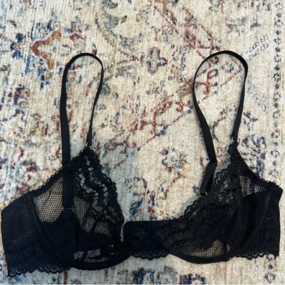 SAVAGE X FENTY Fishnet & Lace Unlined Demi Cup Bra — Black — 32C - Image 3