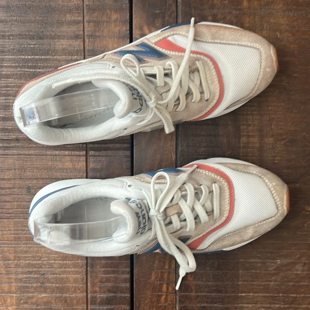 New Balance Women's 997 Casual Sneakers From Finish Line Size 9 - Image 4