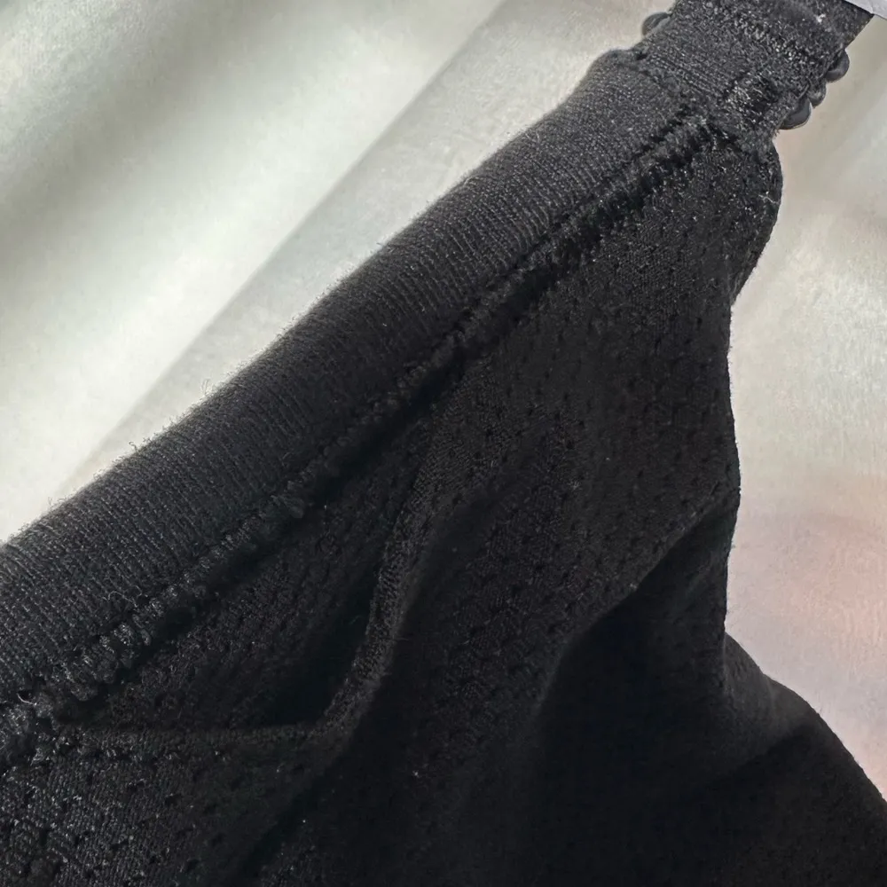 Athleta Sports Bra Black Mesh Details Thin Strap Racerback S Running Gym Workout - Image 8