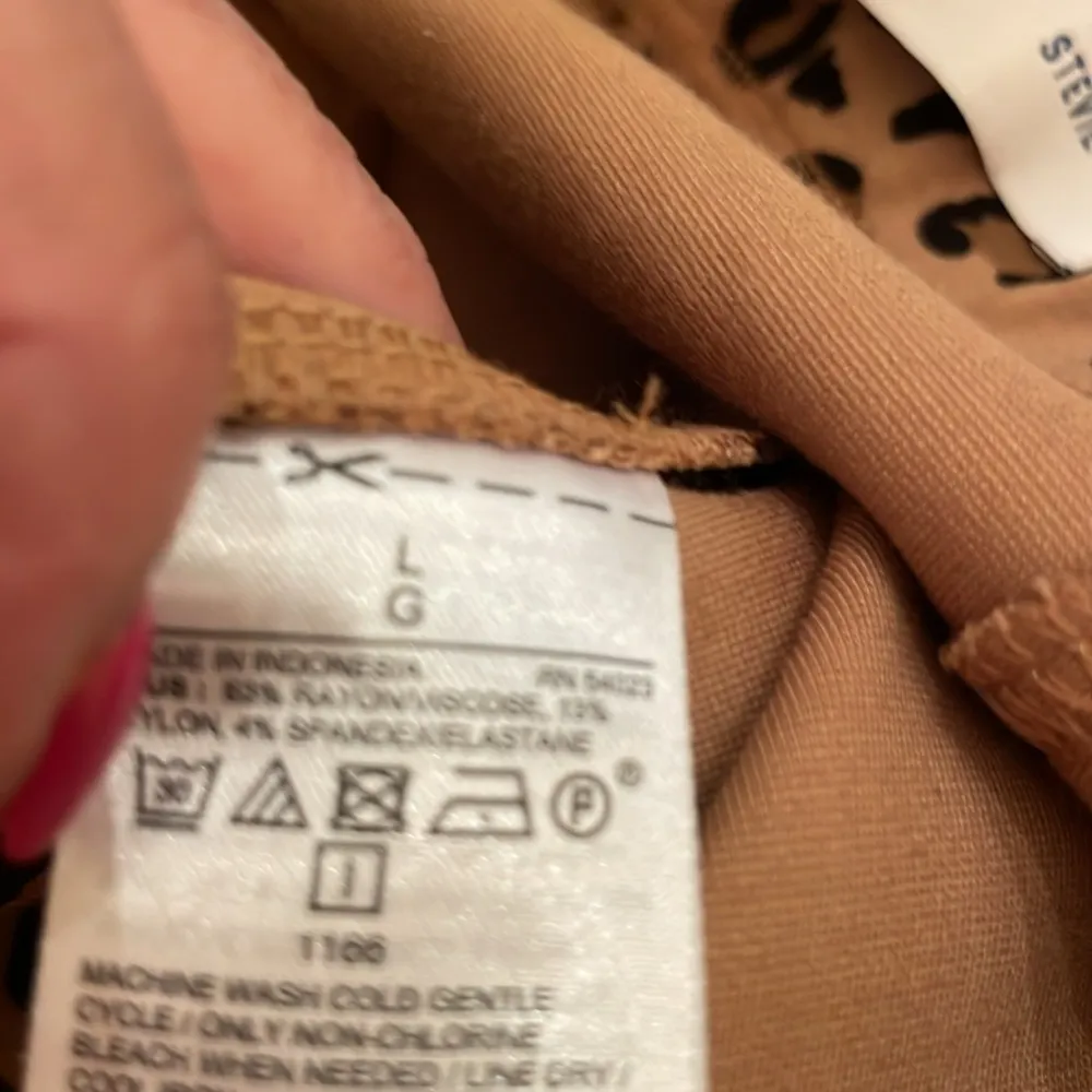 Old Navy leopard print leggings - Image 5