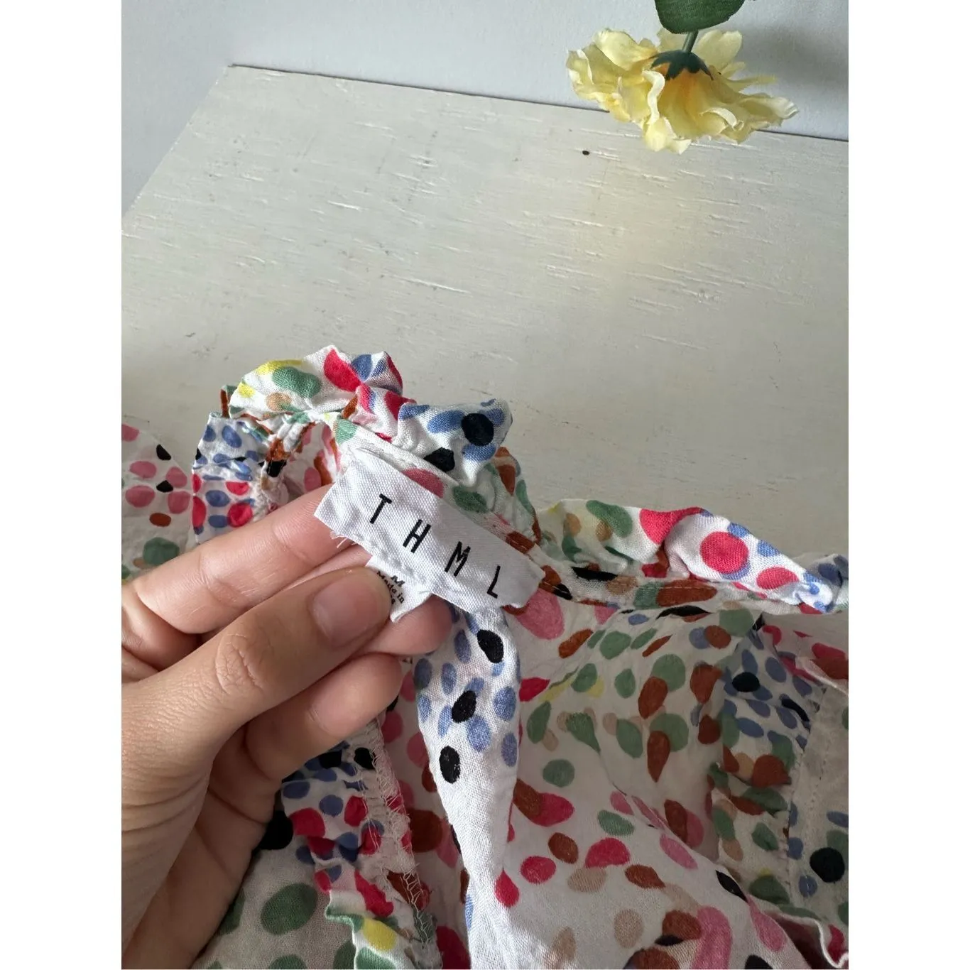 anthropologie THML Muiticolor Polka Dot Sieeveless Ruffle Top Size Medium - Image 7