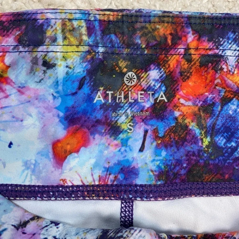 Athleta  Hypersonic Sonar Cropped Athletic Compression Leggings Size S - Image 4