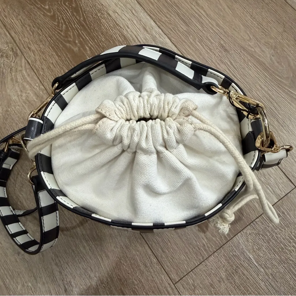NWT Lionel Black & White Striped Bucket Bag Drawstring Crossbody Handbag - Image 9