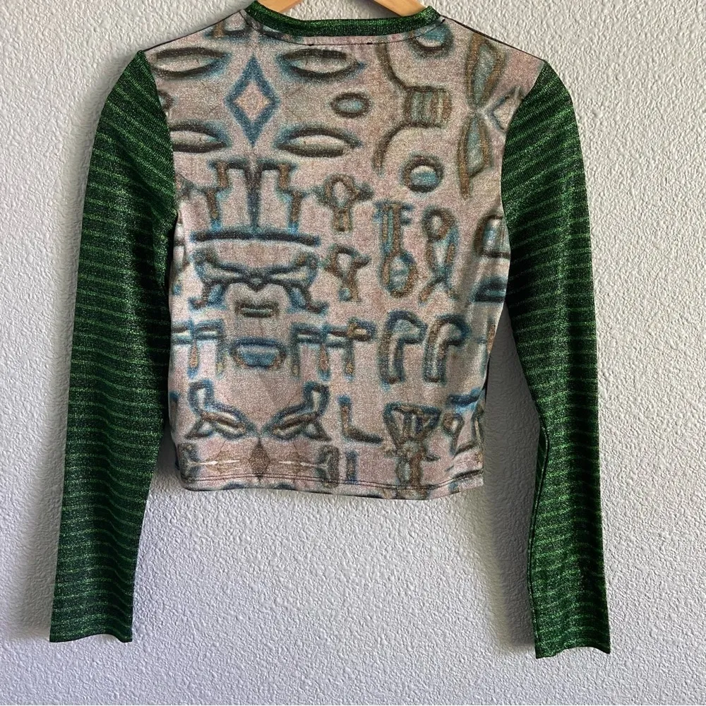 Desigual  Cropped Slim Fit Tee Egyptian inspired Size Small Made in Spain NWT - Image 4