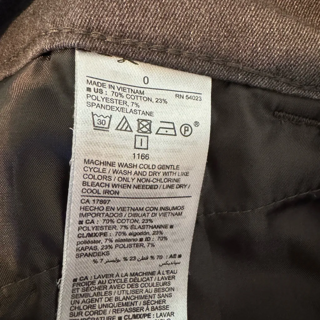 Old Navy Charcoal Pixie Pants - Image 3