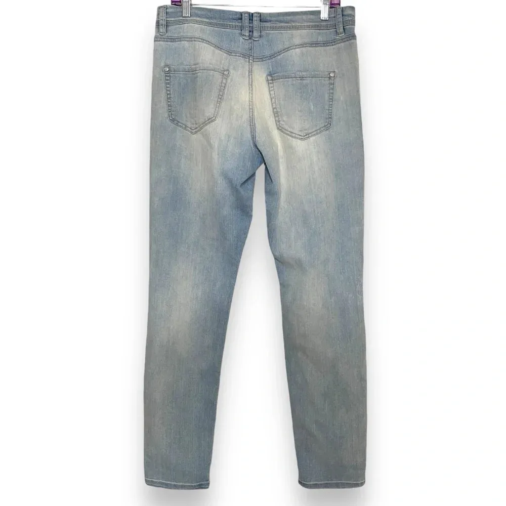 e Distressed Jeans Women’s Size 8 Light Stone Washed Denim - Image 2