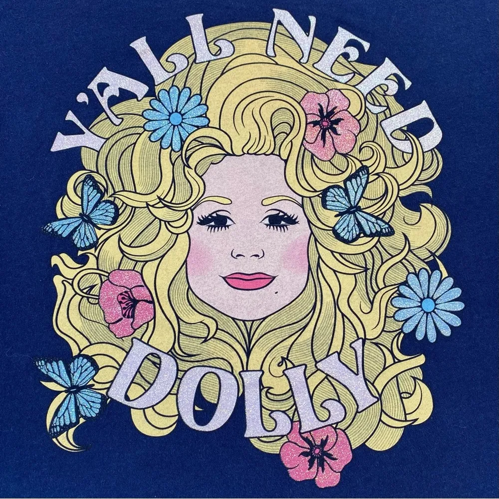 Y’all Need Dolly Graphic Sparkly T-shirt - Image 2