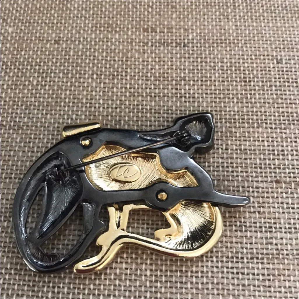 Liz Claiborne  Cats Brooch - Image 4