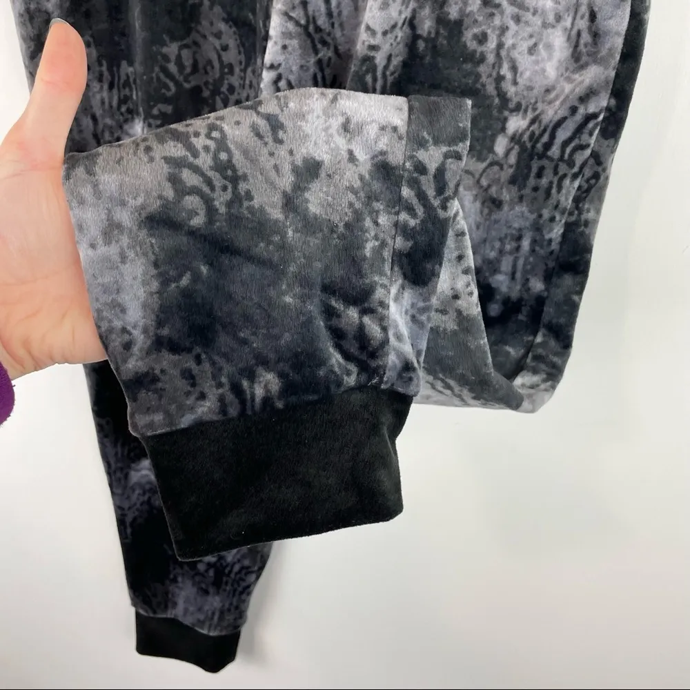 Womens Donna Karan Sleepwear Black Velour Cowlneck Sweatshirt Pants Lounge Set - Image 11