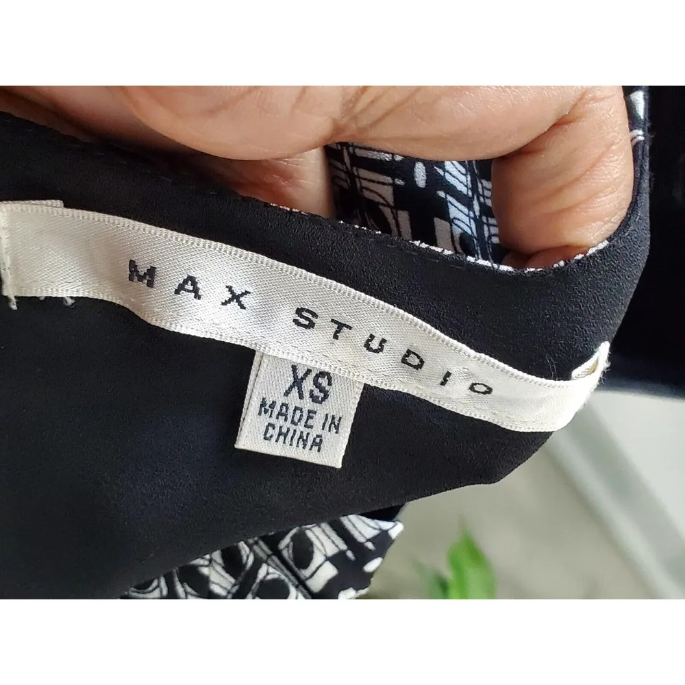 Max Studio Women's Black & White Round Neck Sleeveless Knee Length Dress Size XS - Image 7