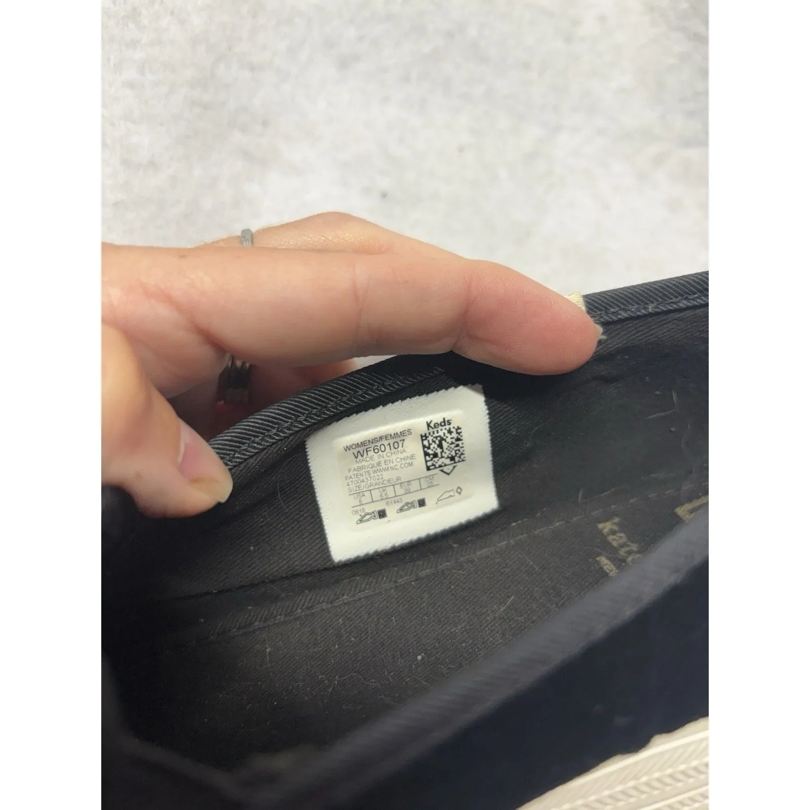 Keds x Kate Spade Triple Decker Bow Velvet Sneakers Women's Sz 8 Black Shoes - Image 5