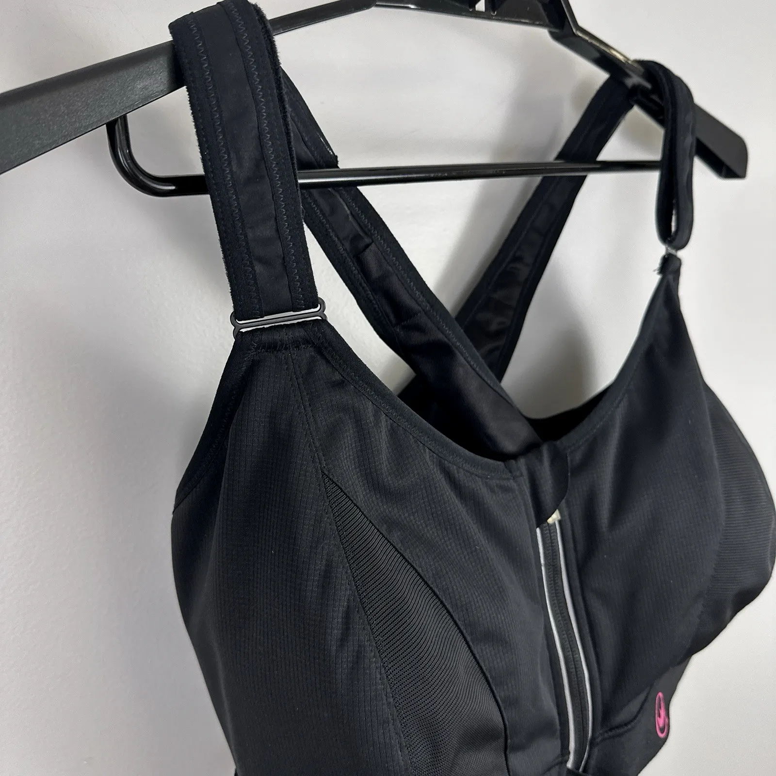 Shefit Ultimate Sports Bra 5Luxe Black Front Zipper 110002 High Impact Adjust Size undefined - Image 3