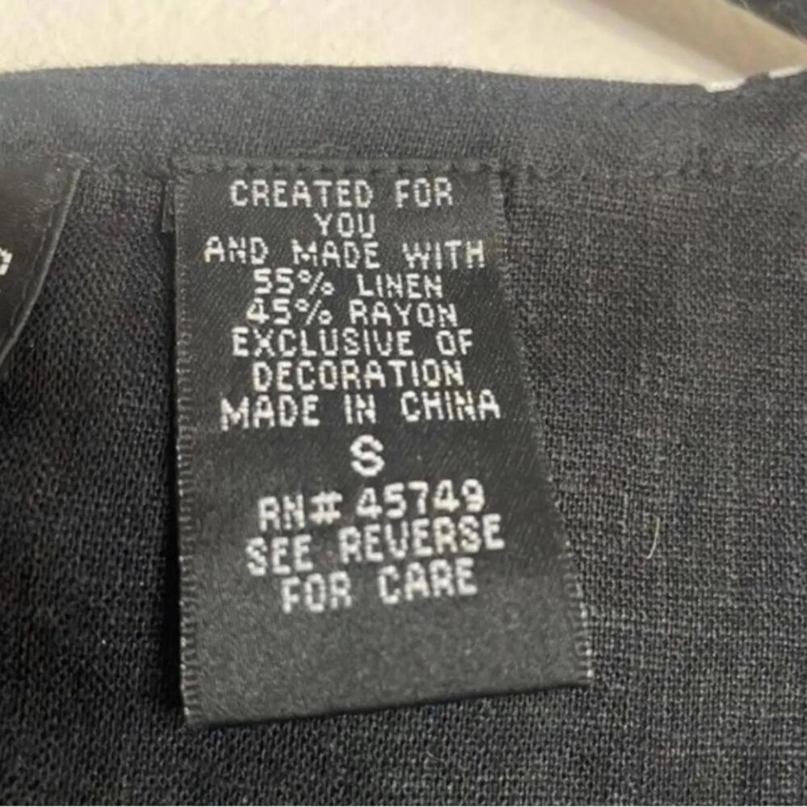 Oleg Cassini Linen Blend Black and White Floral Trim Sleeveless Top - Image 7