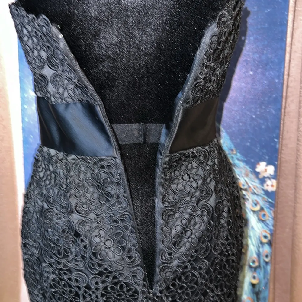 White House Black Market Size 2 Black Strapless Midi Dress - Image 8