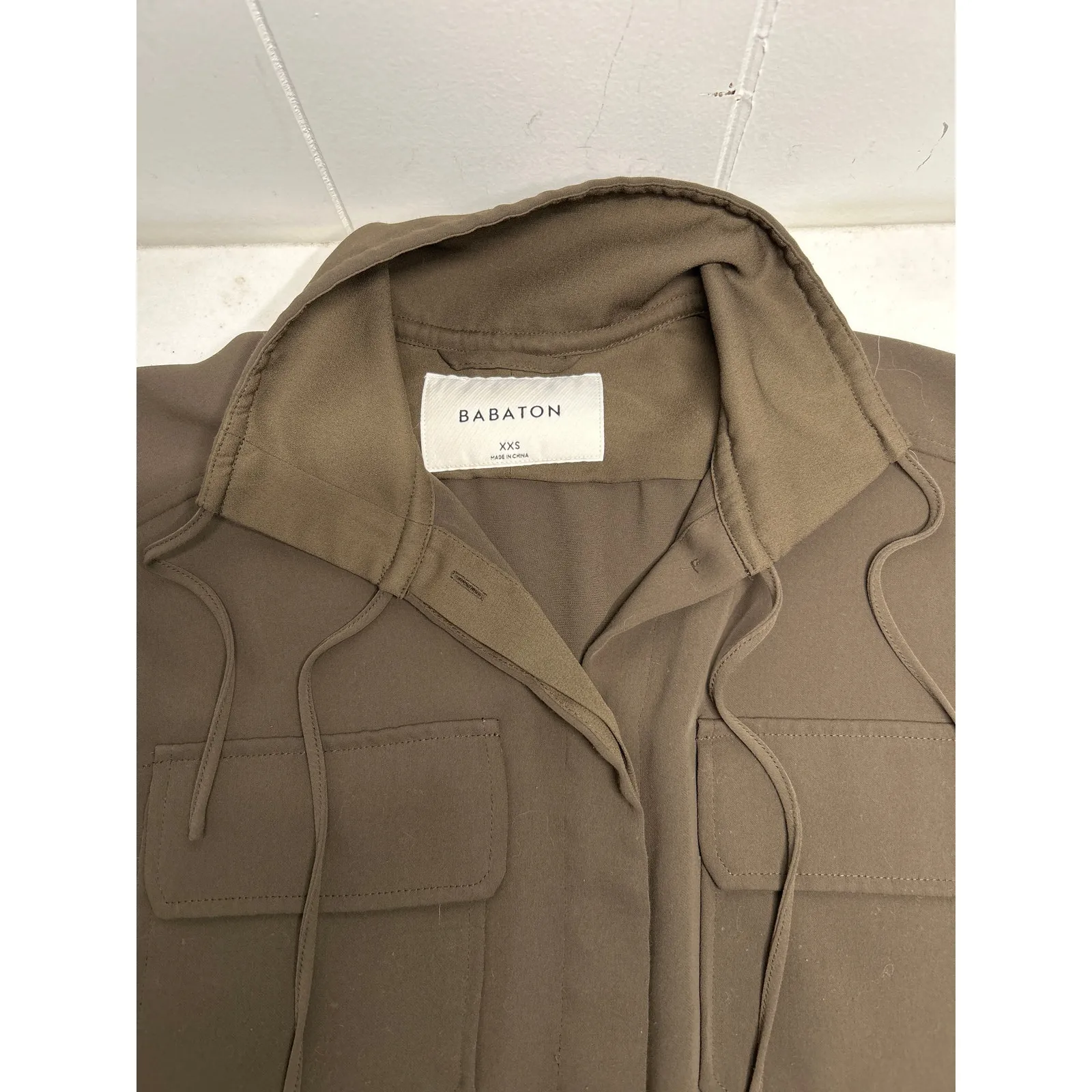 Aritzia Babaton Howitt Utility Relaxed Fit Button Up Dress in Olive Green. XXS - Image 5