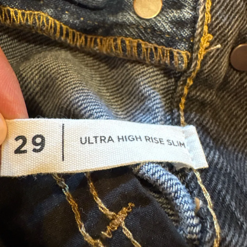 PacSun Ultra High Rise Slim button fly Two-Tone Black and Blue Women Jeans Sz 29 - Image 5