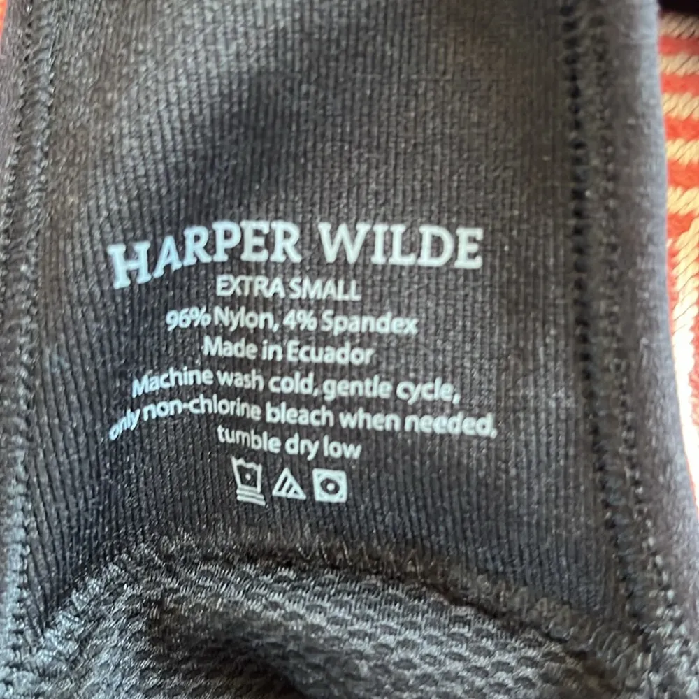 Like new Harper Wilde racer back black Sports Bra. Size XS - Image 4