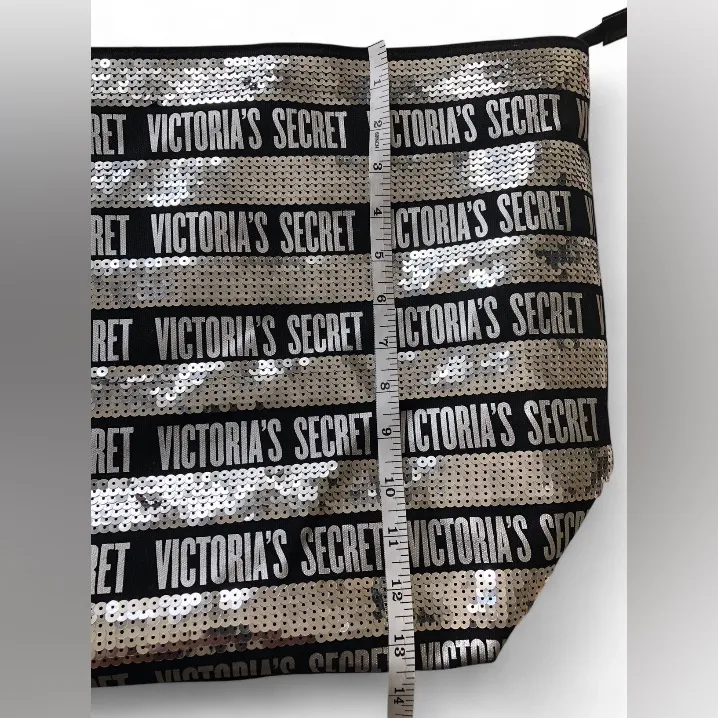 Victoria’s Secret Black Silver Sequin Bling Large Tote Weekender Bag Limited Ed. - Image 10
