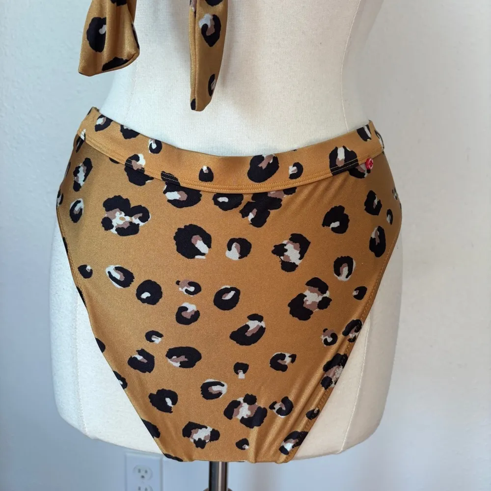 Cheetah Print Bandeau High Waist Bikini Set - Image 14