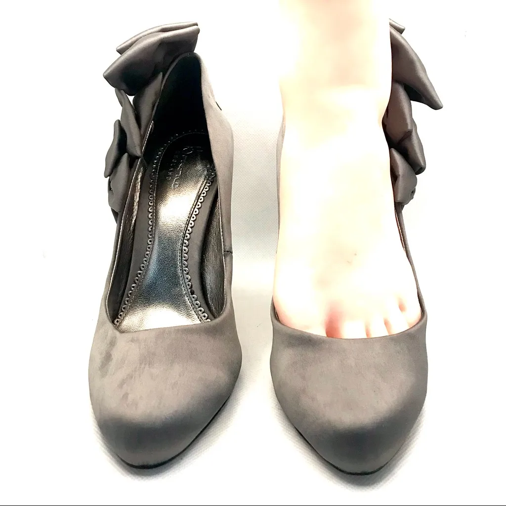 BOURNE ENGLAND GRAY SATIN BOW DETAIL SHOES WITH RHINESTONE HEELS (37) Size 6 - Image 4