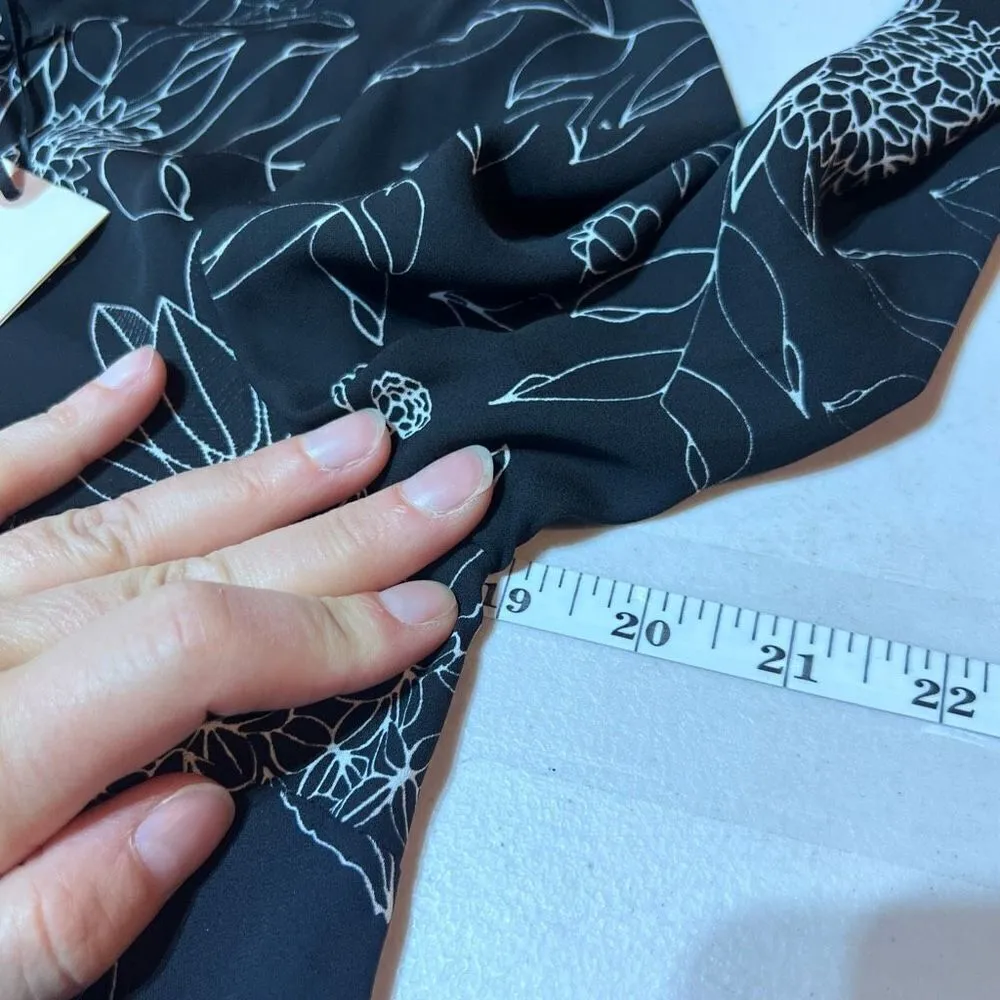 Lila Rose Women's Floral Print Ruffle Hem Overall Dress Black White Size 4‎ NWT - Image 9