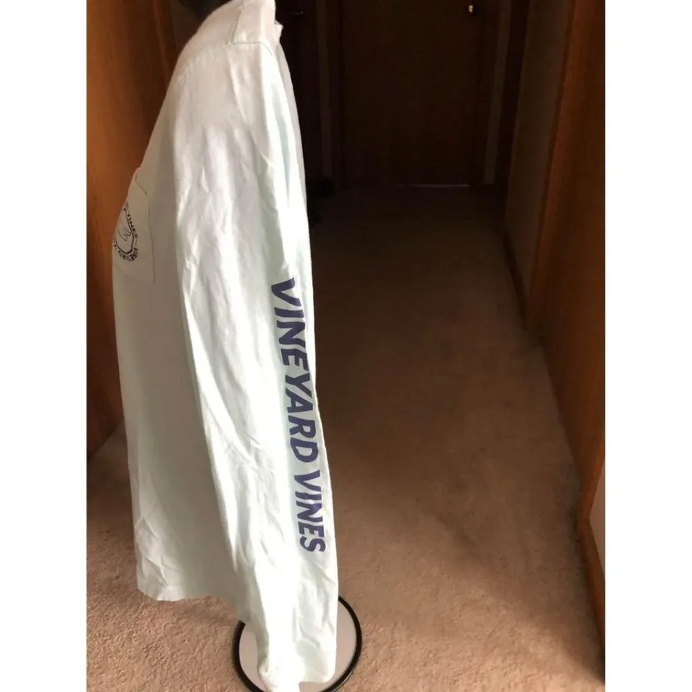 Vineyard Vines Women's T-Shirt Size Small - Image 3