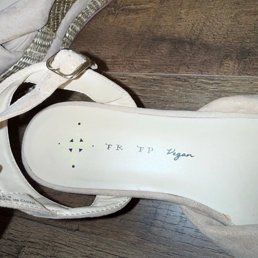 Free People Vegan Women's Tan Platform Sandals - Image 12