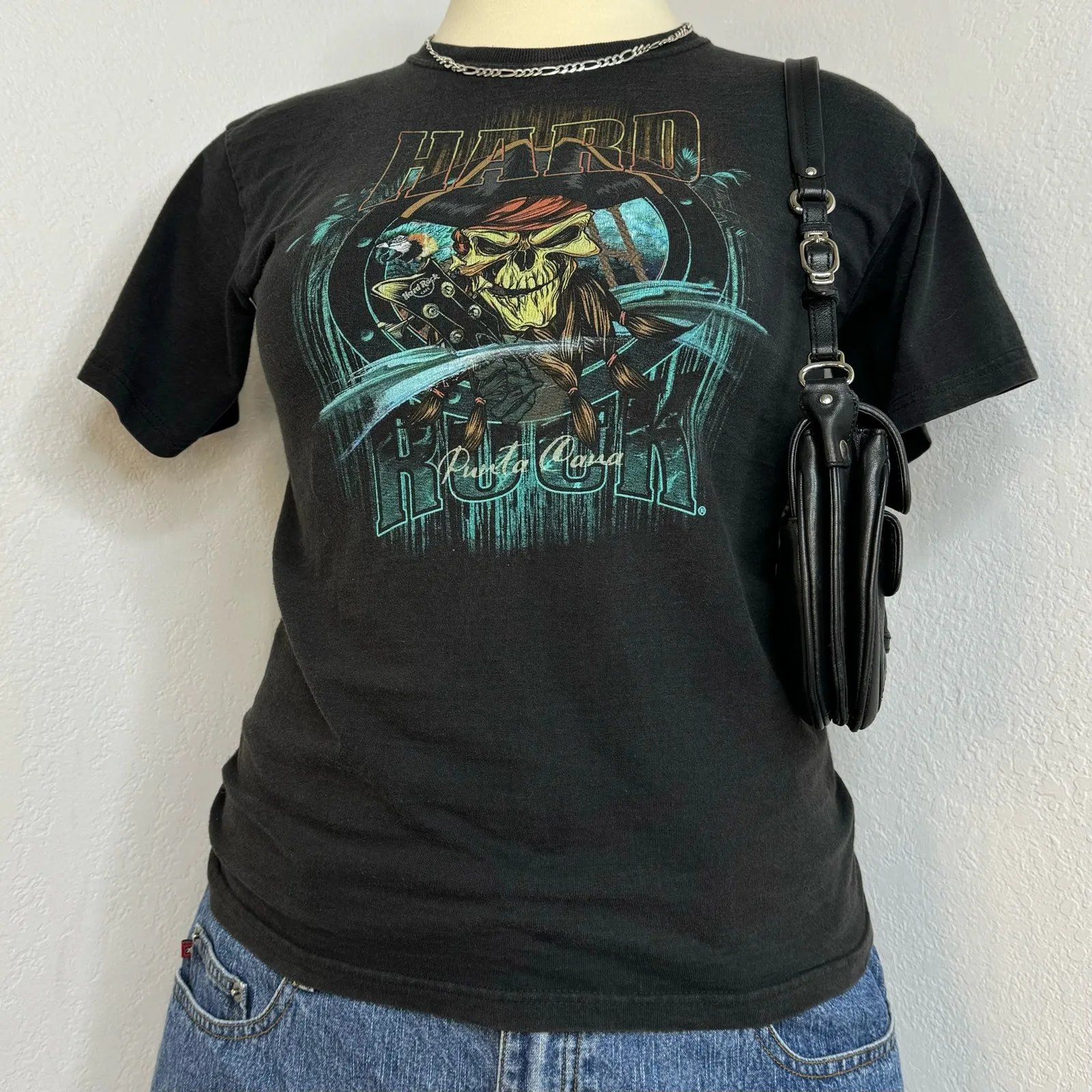 Hard Rock Cafe Skull Prite Skateboard T-Shirt Black Baby Tee Women's Large - Image 2