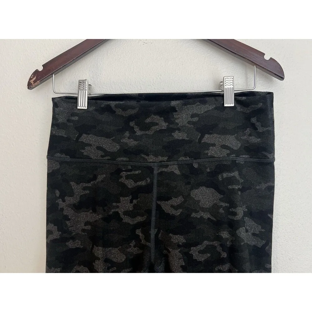 Fabletics High-Waisted Printed Heathered Legging Gray Heather Camo M Athleisure - Image 4