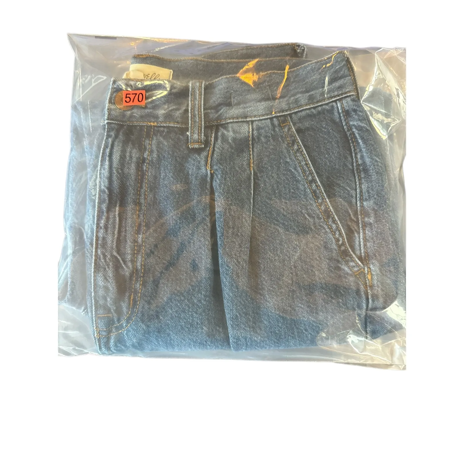 Madewell Baggy Straight Jeans • Size 28 - Image 9