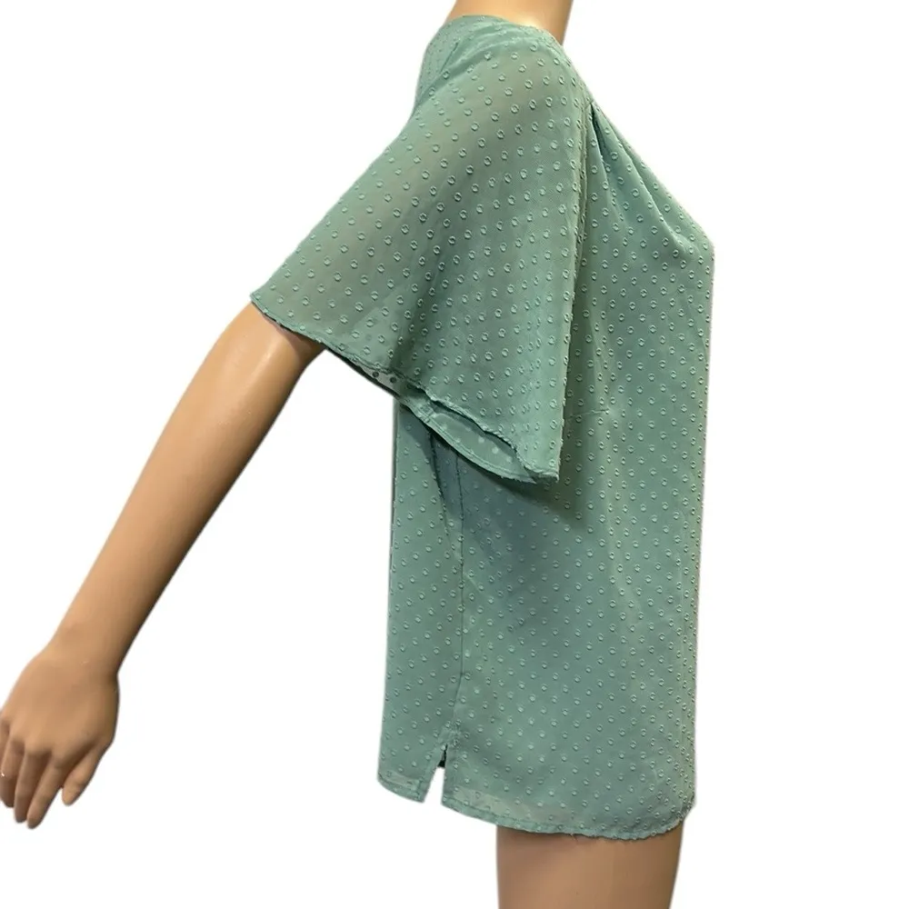 EVRI Sage Green V Neck Swiss Dot Button Up Short Cap Sleeve Blouse Womens 1X - Image 3