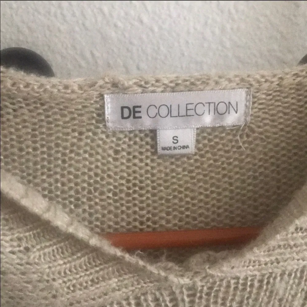 Host Pick 🎉 | Downeast | Beach Day Sweater - Image 5