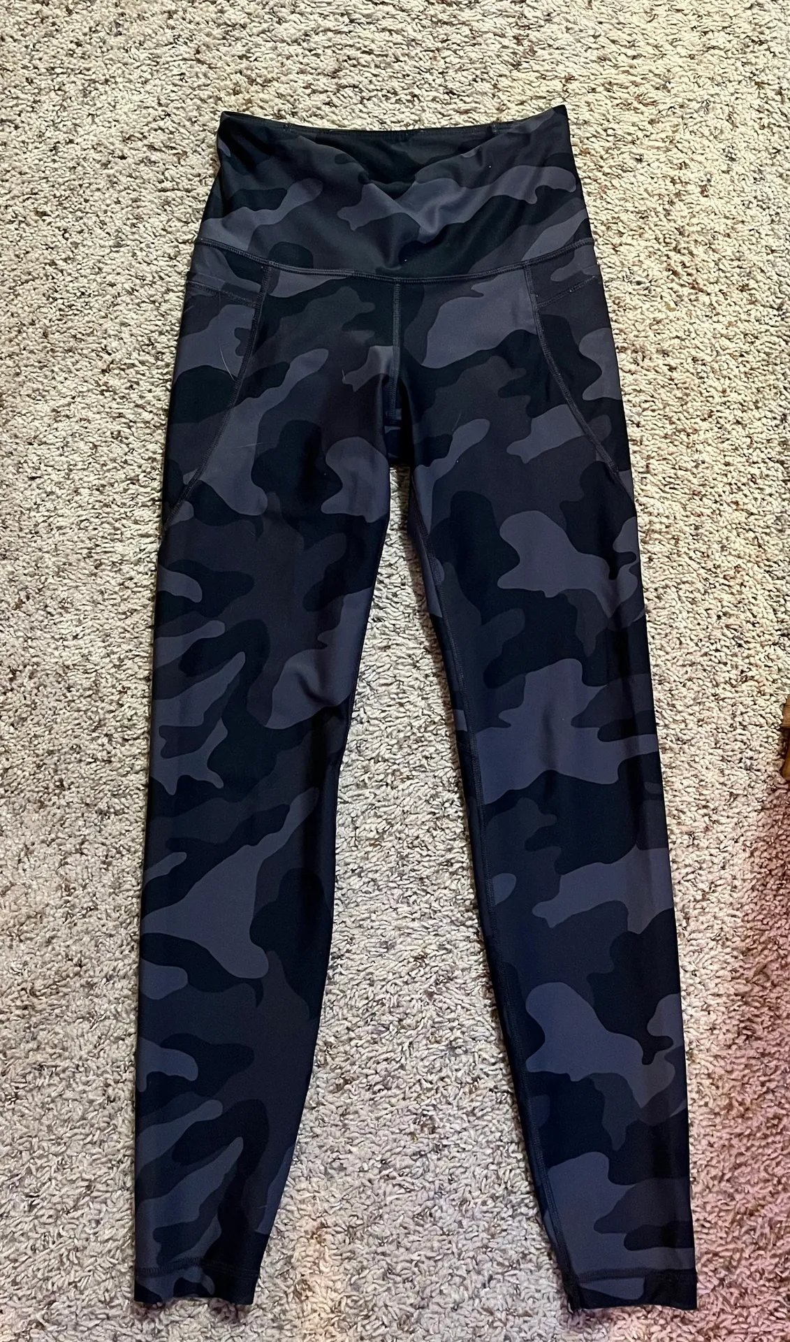 Old Navy Camo Print Leggings - Image 2