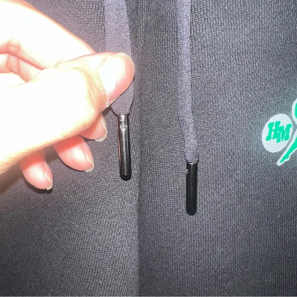 Lululemon Black Scuba Jogger Sweatpants Size 0 With Dance Team Logo Like New - Image 5