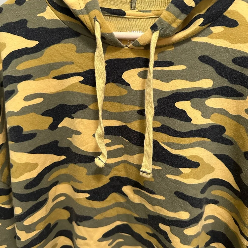 Flirtitude Yellow and Green Short Sleeve Cropped Hoodie size XXL - Image 2