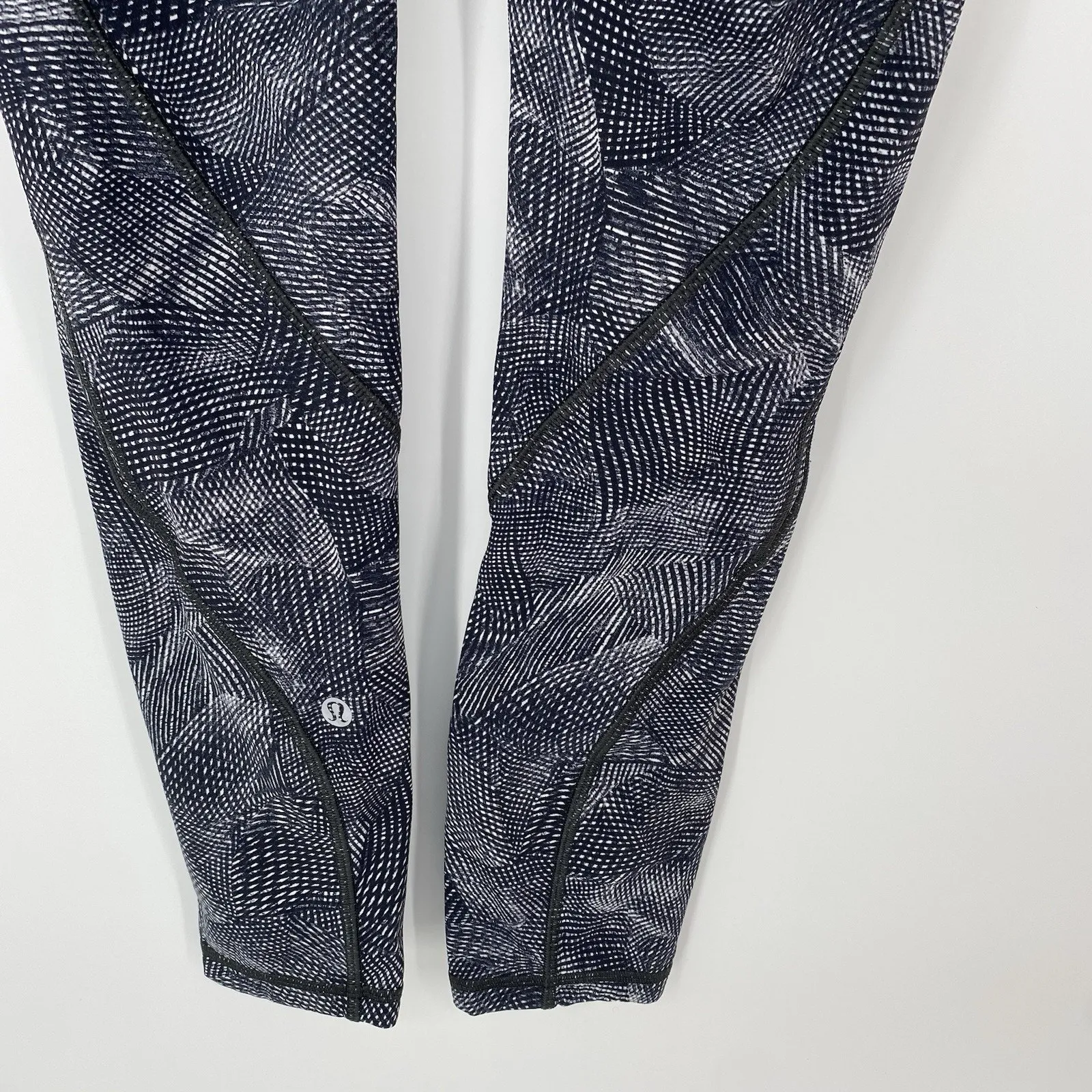 Lululemon Time To Sweat Crop 23" Velocity Mesh Island Mist Black Women's Size 4 - Image 8