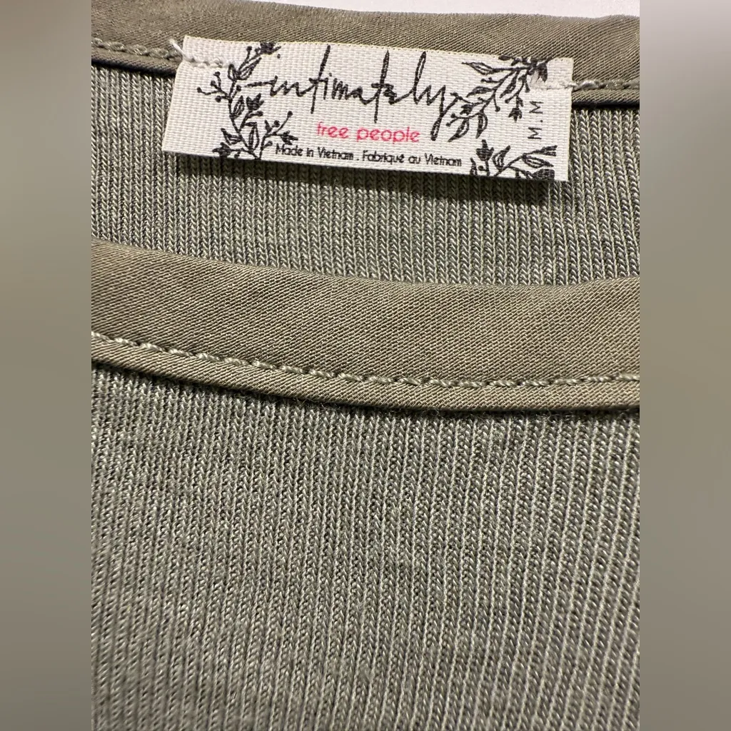 Free People Night We Met Tee in Ivy League size Medium NWOT - Image 4