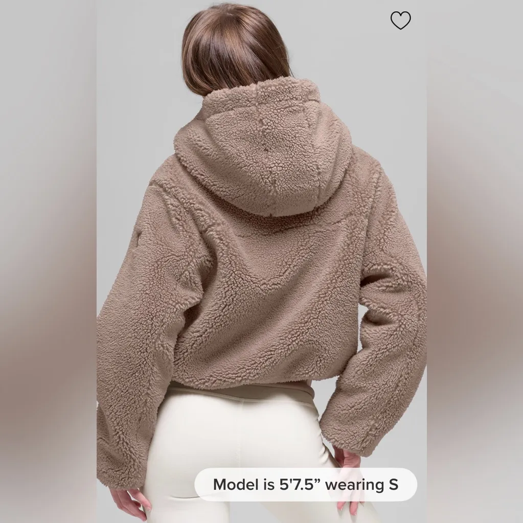 Alo Yoga NWT Foxy Sherpa Jacket Full Zip, removable Hood, Chai Latte Size S - Image 4