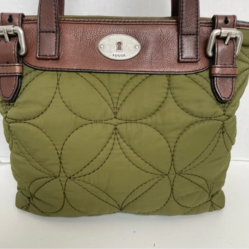Vintage  Quilted Purse Tote Flower Boho Leather Zipper Olive Green Brown - Image 2