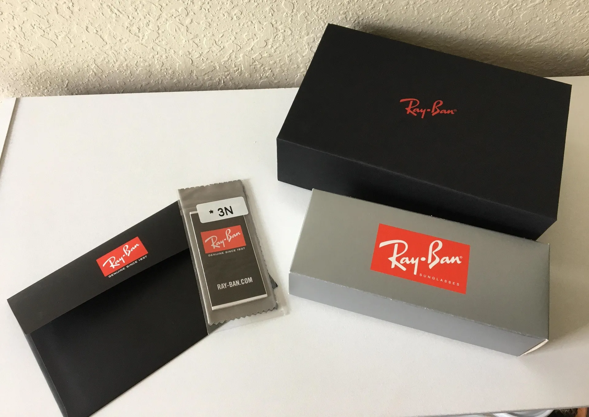 Ray-Ban Sunglasses Black - Image 8