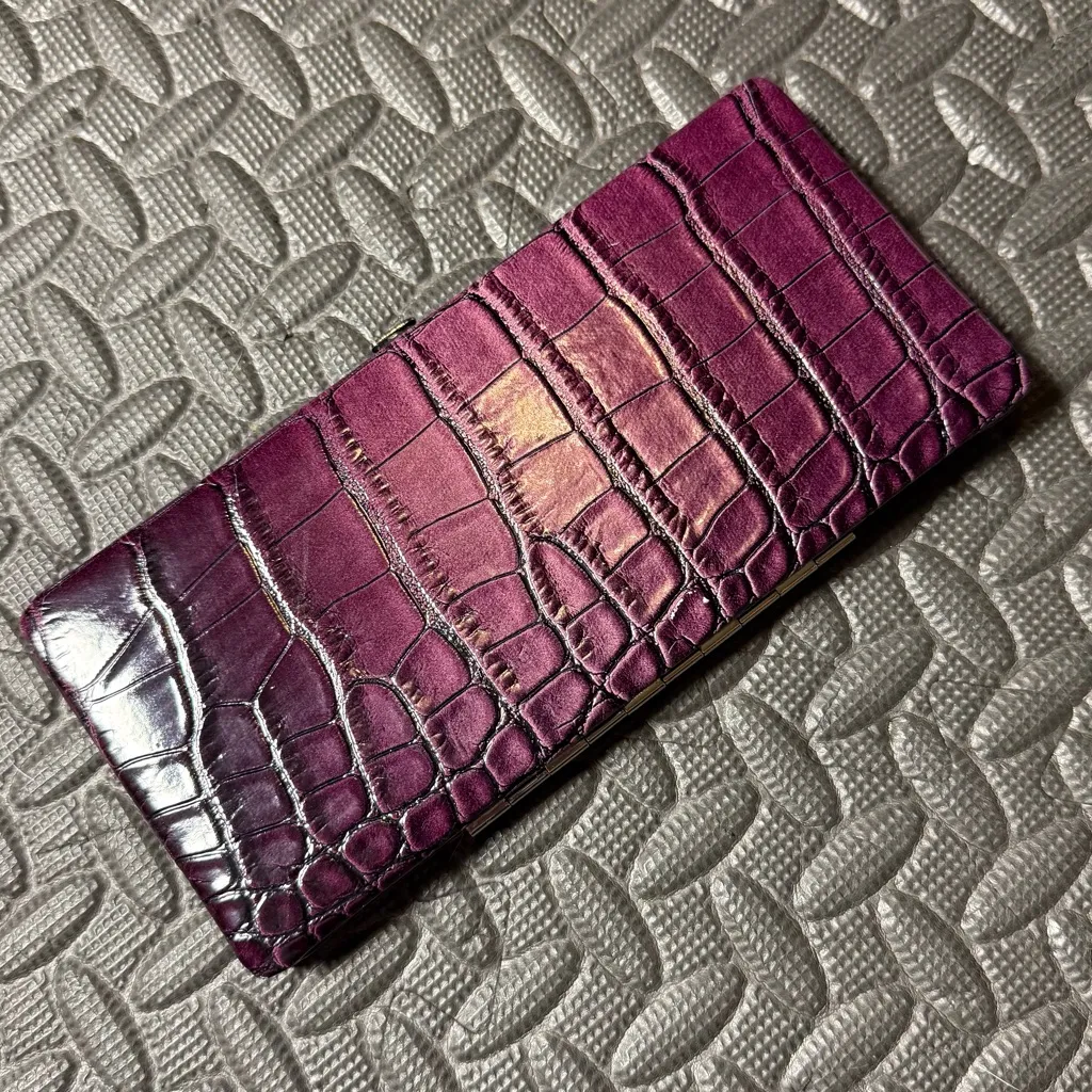 Elegant Purple Crocodile-Embossed Women's Clutch Wallet - Image 6