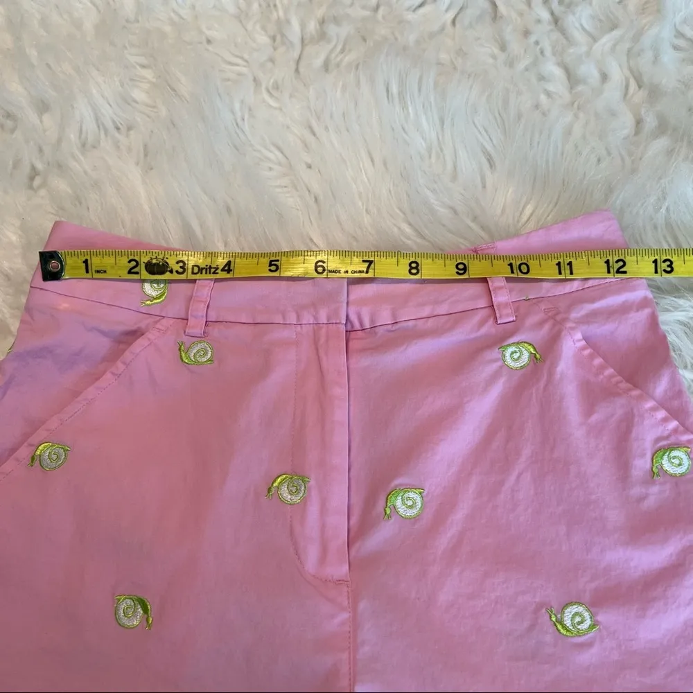 Vintage White Label Lily Pulitzer Shorts with snail embroidery print size 2 - Image 5