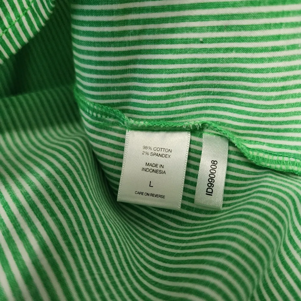 7th Sve NY&CO green white striped short sleeve button down size large - Image 6