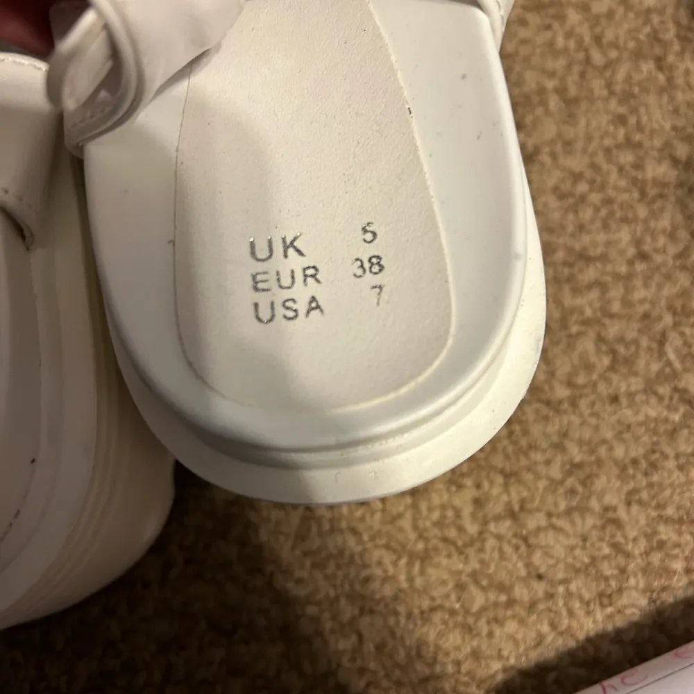 New faux Leather White Chunky Platform Sandals 7 crossover Straps - Image 8