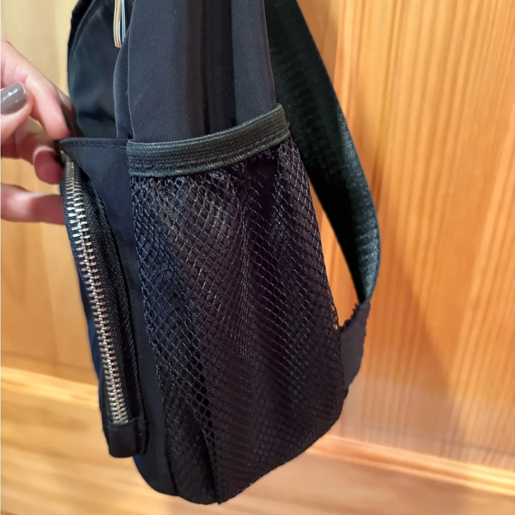 House of Harlow 1960 Savannah Sling Bag black - Image 6