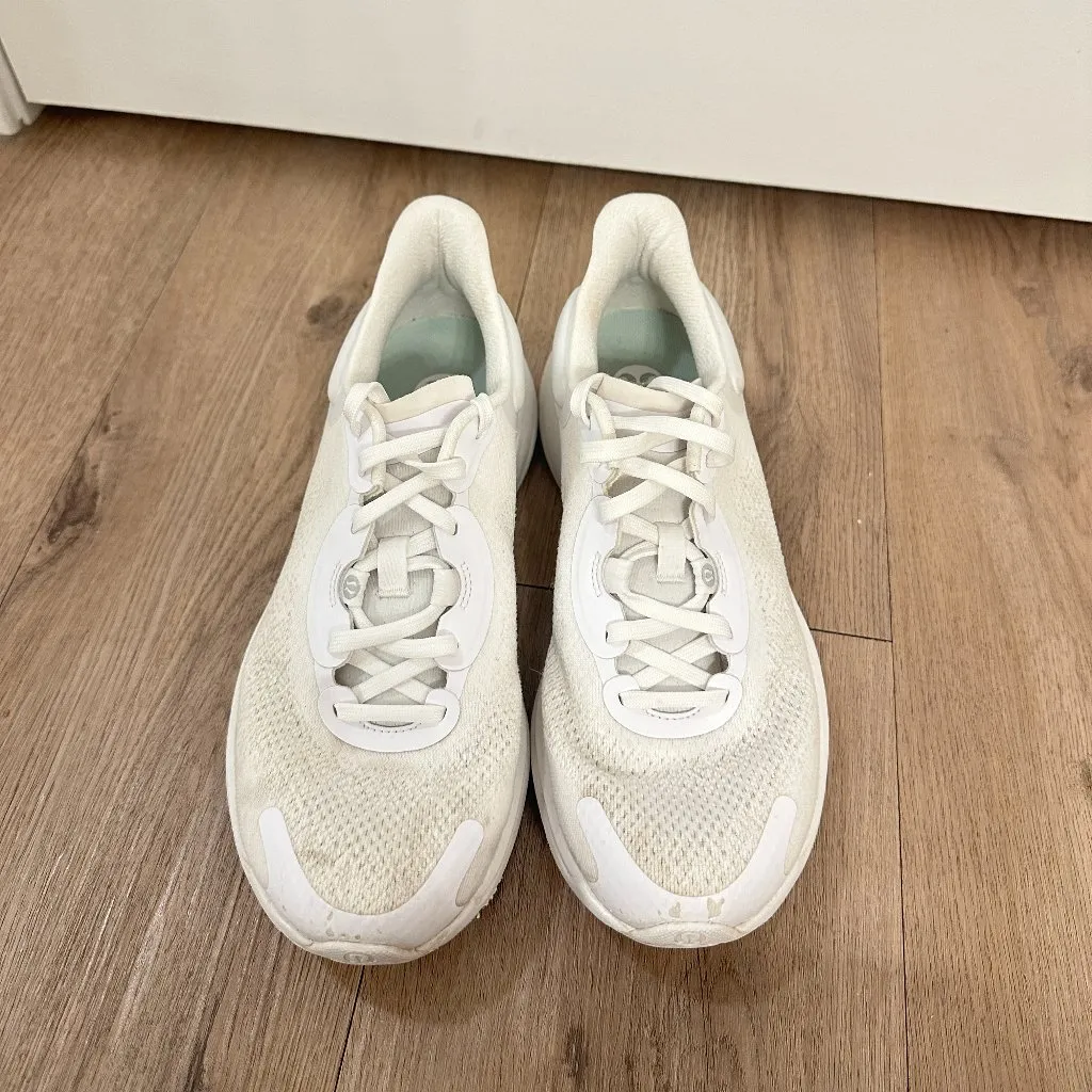 LULULEMON Blissfeel Womens Running Shoe in White Size US 8 - Image 2