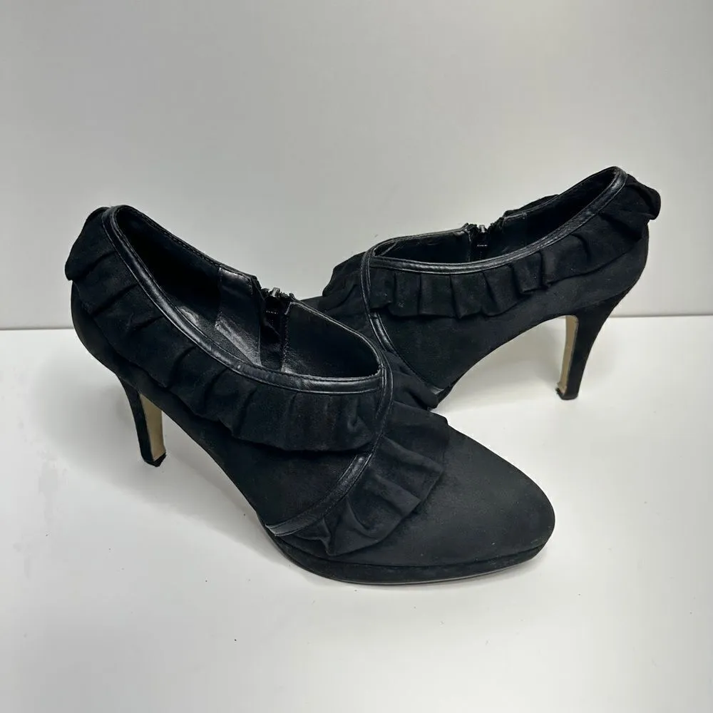 ADRIENNE VITTADINI Black Suede Ruffle Heels,‎ Women's Size 9 Booties - Image 10
