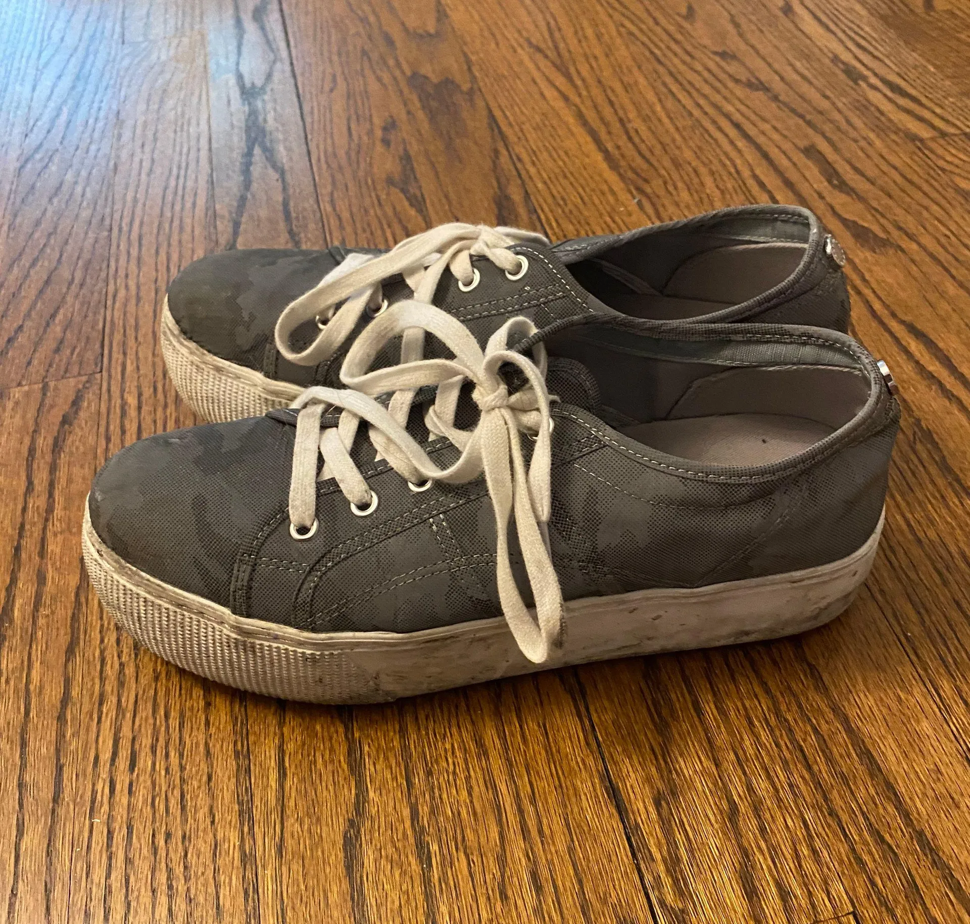 Reflective  Platform Camo Sneakers - Image 3